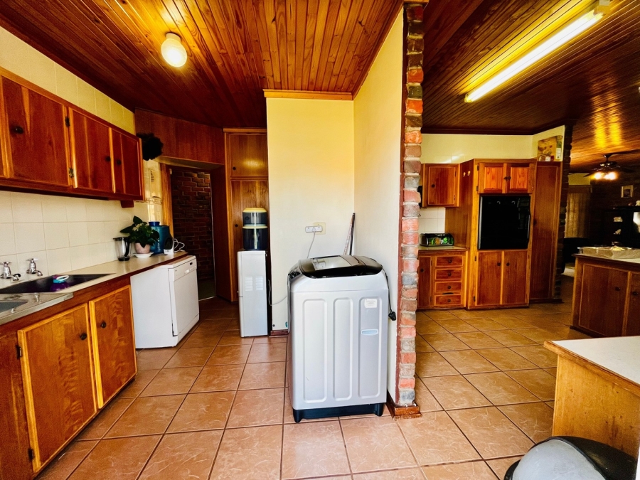 4 Bedroom Property for Sale in Pellissier Free State